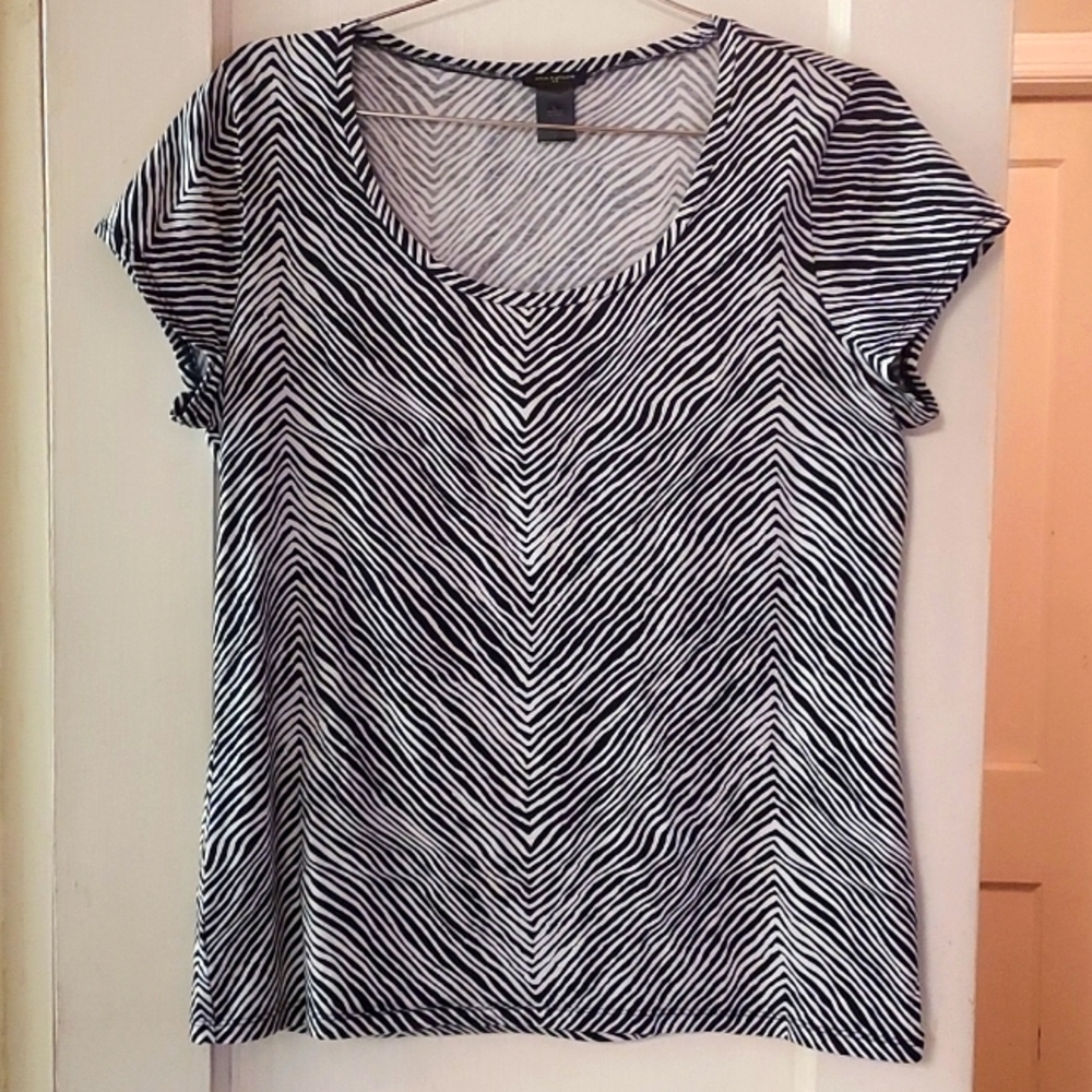 Ann Taylor Short Sleeve Top Zebra Print Size Large